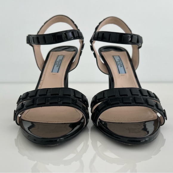 PRADA BLACK PATENT SANDALS SIZE IT 37.5 / US 7.5 - Picture 14 of 16